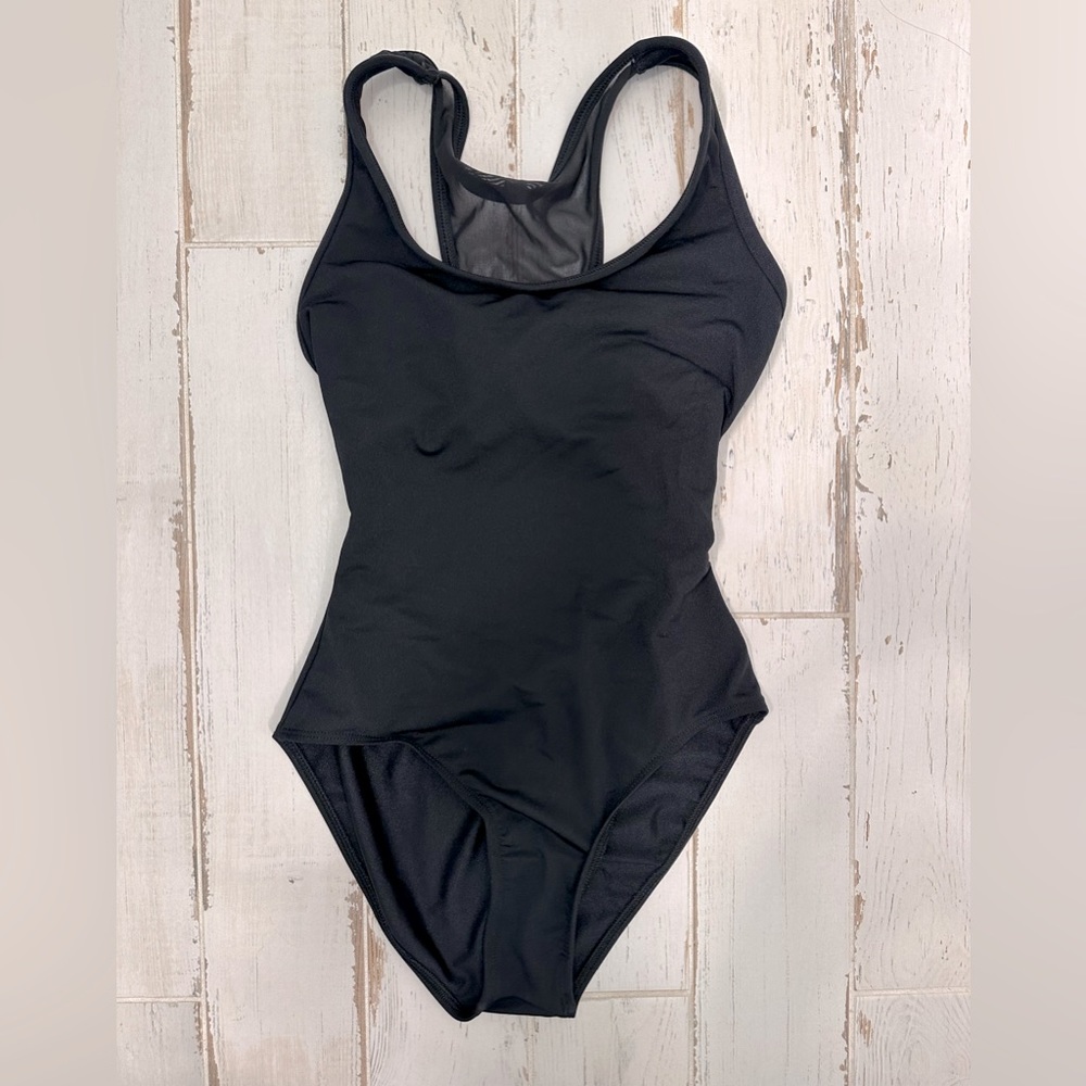 Mariia Stella like Yumiko Alex. Excellent condition. Black w mesh back detail.